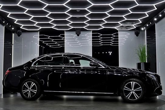 Mercedes Klasa E 220 d 4-Matic 9G-TRONIC