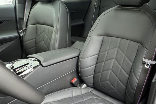 BMW Seria 5 Touring 520d xDrive M Sport