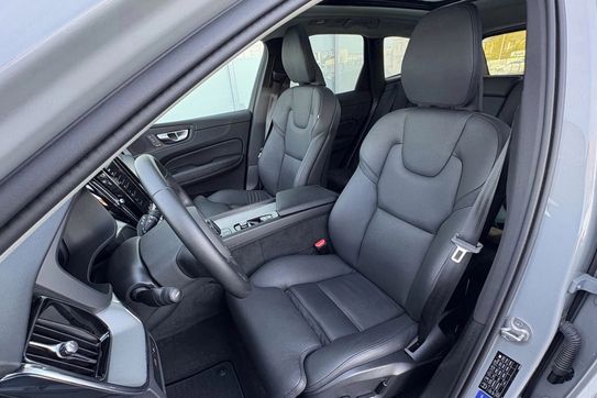 Volvo XC60 T6 Plug-In Hybrid AWD Plus Bright