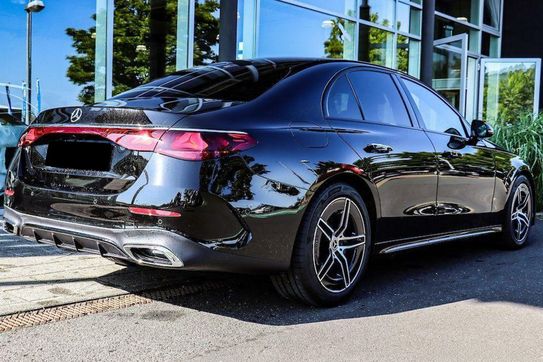 Mercedes Klasa E 220 d  4-Matic AMG