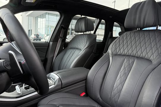 BMW X5 M60i xDrive