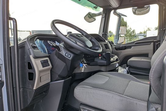 MAN TGL 12.250 4x2 Autotransporter