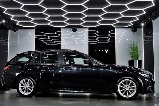 BMW Seria 3 318d  Advantage aut