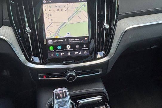 Volvo V60 T8 AWD Plug-In Hybrid Ultimate Dark