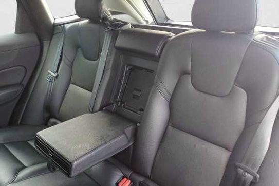 Volvo XC60 B4 B Momentum Pro