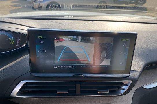 Peugeot 3008 GT 1.6 Hybrid e-EAT8 4x4