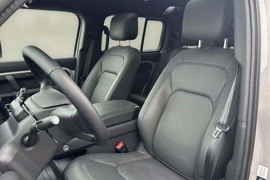Land Rover Defender 110 D350 X-Dynamic HSE