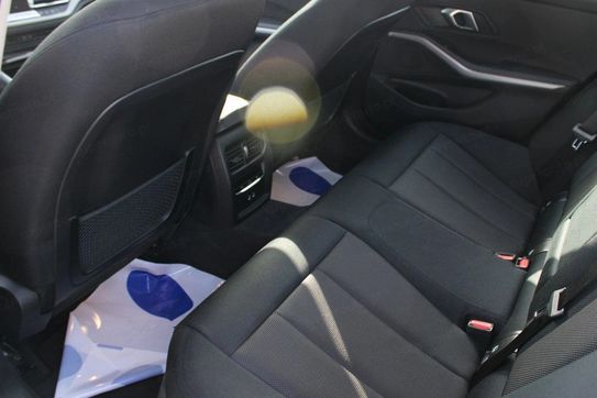 BMW Seria 3 318d aut