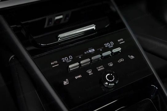 Porsche Cayenne Coupe E-Hybrid Black Edition