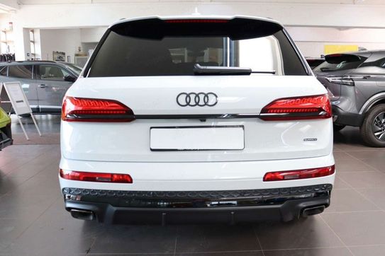 Audi Q7 TDI quattro S Line
