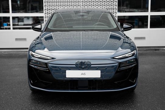 Audi A6 E-tron quattro Avant