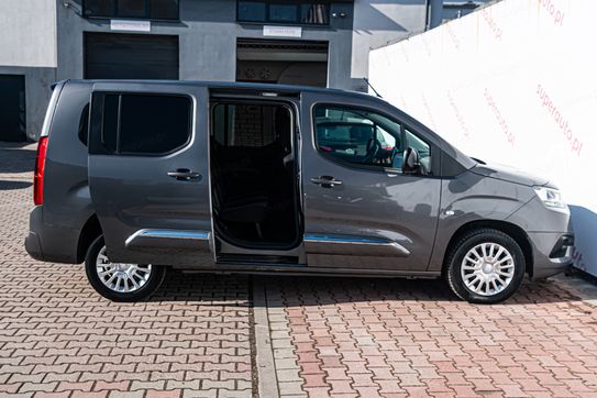 Toyota Proace City Verso Long L2H1 7os AT
