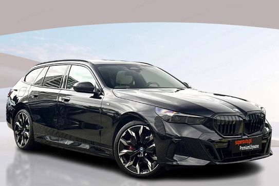 BMW Seria 5 Touring 550e xDrive M Sport