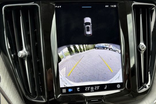 Volvo XC60 B4 D Plus Dark