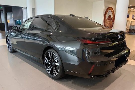 BMW Seria 7 740d xDrive M Sport