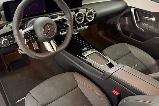 Mercedes Klasa A 220 4-Matic AMG Line