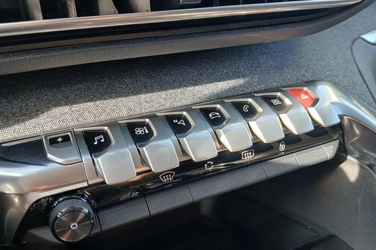 Peugeot 3008 1.6 PureTech Hybrid PHEV Allure S&S EAT8