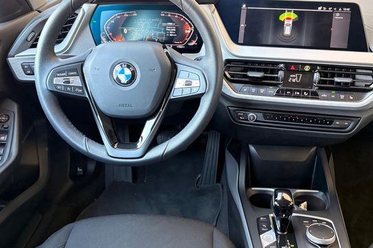 BMW Seria 1 118i Advantage aut