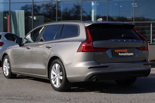 Volvo V60 B4 D Momentum Core