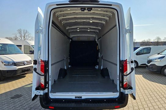 Ford Transit L4H3