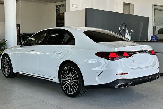 Mercedes E Klasa 220 d 4-Matic AMG