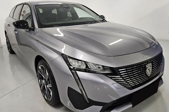 Peugeot 308 Allure EAT8 1.5 BlueHDi