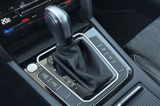 Volkswagen Passat 2.0 TDI Elegance DSG