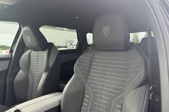 Peugeot 5008 GT 1.2 mHEV e-DCS6