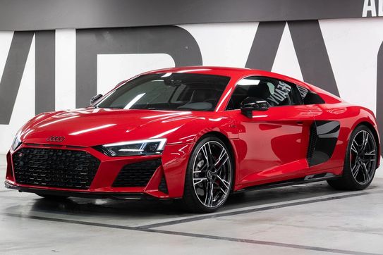 Audi R8 V10 RWD Performance