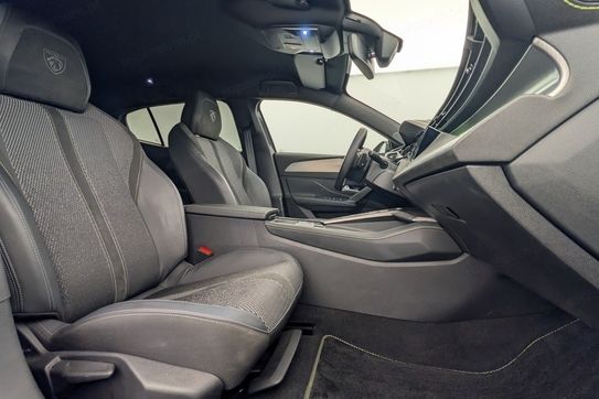 Peugeot 408 GT 1.2 mHEV e-DCS6