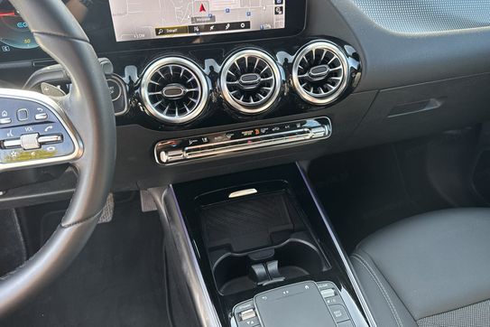 Mercedes EQA 300 66.5kWh 4-Matic