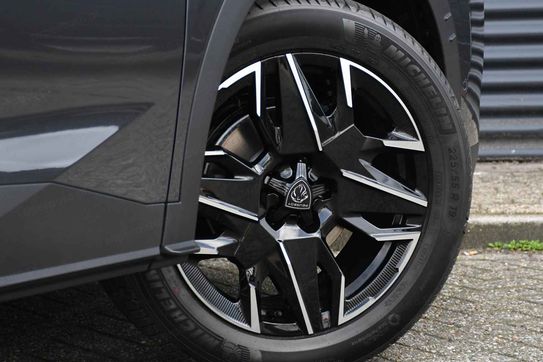 Peugeot 3008 GT Exclusive e-DCS6 1.2 mHEV