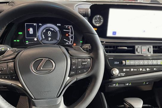 Lexus ES 300h Business Edition 2.5 E-CVT