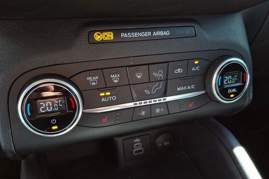 Ford Kuga 2.0 Ecoblue Awd Titanium x