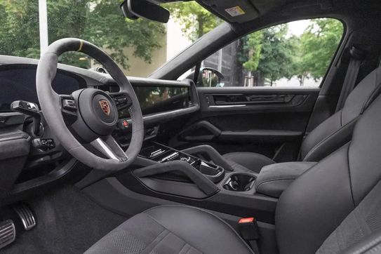 Porsche Cayenne Coupe Turbo E-Hybrid  GT