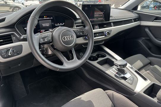 Audi A4 35 TFSI Advanced