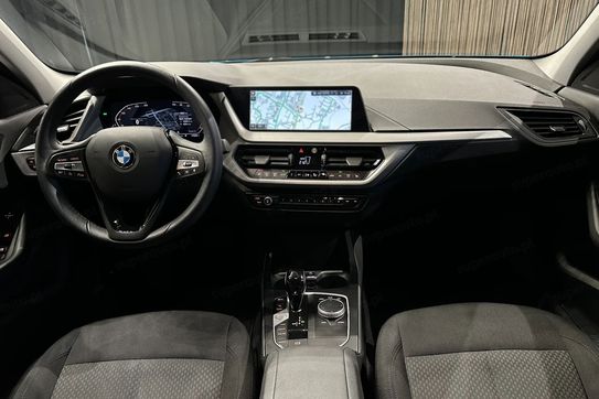 BMW Seria 1 118i Advantage