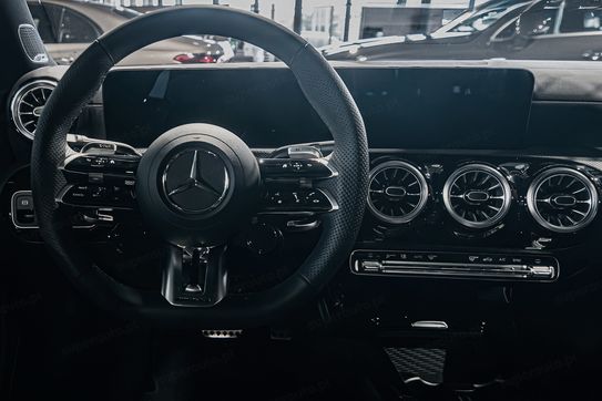 Mercedes Klasa A 35 AMG 4-Matic