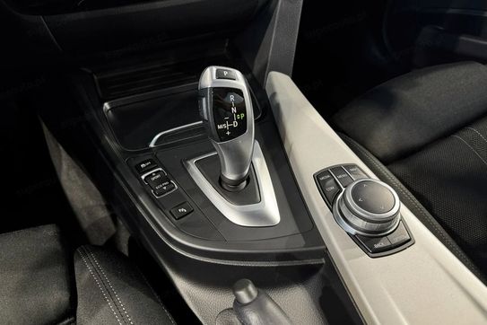 BMW Seria 3 Touring 320d xDrive