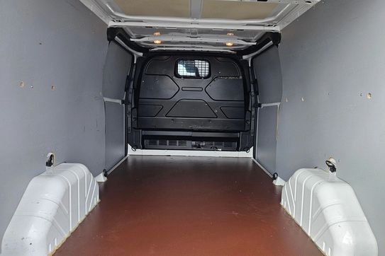 Ford Transit Custom L2H1 AT