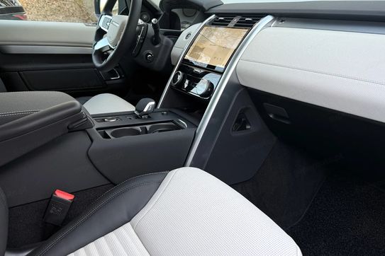 Land Rover Discovery D350 Dynamic HSE
