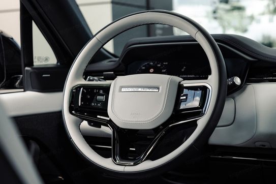 Land Rover Range Rover Sport D300 Dynamic SE