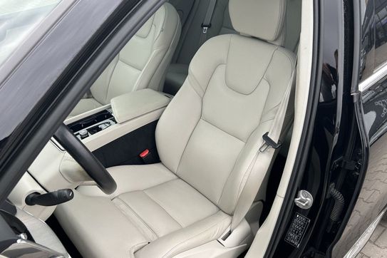 Volvo XC60 T8 Plug-In Hybrid AWD Plus Bright aut