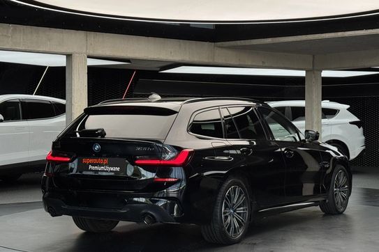 BMW Seria 3 330e PHEV xDrive M Sport aut