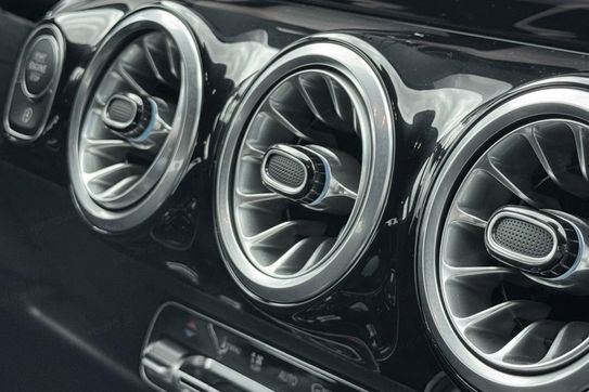 Mercedes GLA 200  AMG Line