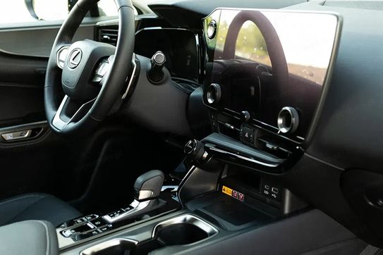 Lexus NX 350h Omotenashi 2.5 Hybrid AWD