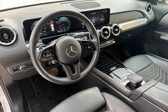 Mercedes GLB 200
