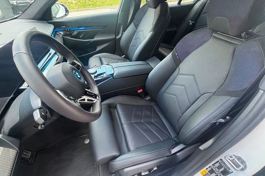 BMW Seria 5 530e xDrive M Sport
