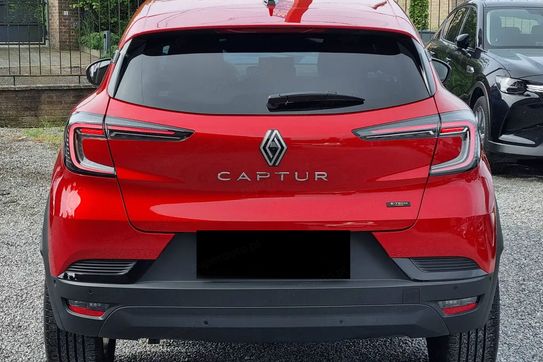 Renault Captur Techno 1.8 E-TECH Full Hybrid