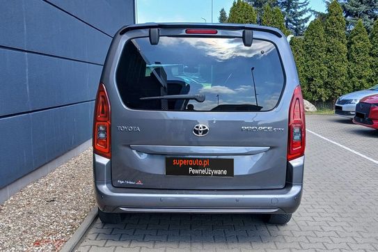 Toyota Proace City Verso D-4T Family